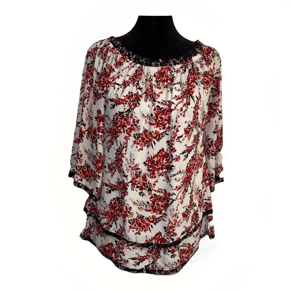 5/25 White House Black Market Blouse Off-the-Shoulder XS Floral Tiered